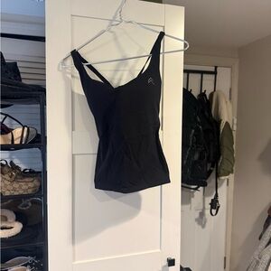 Oneractive v snatched  Black Tank Top